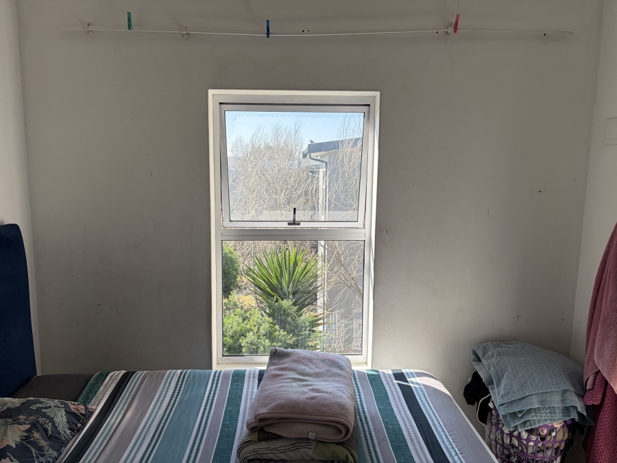 To Let 2 Bedroom Property for Rent in Buh Rein Estate Western Cape